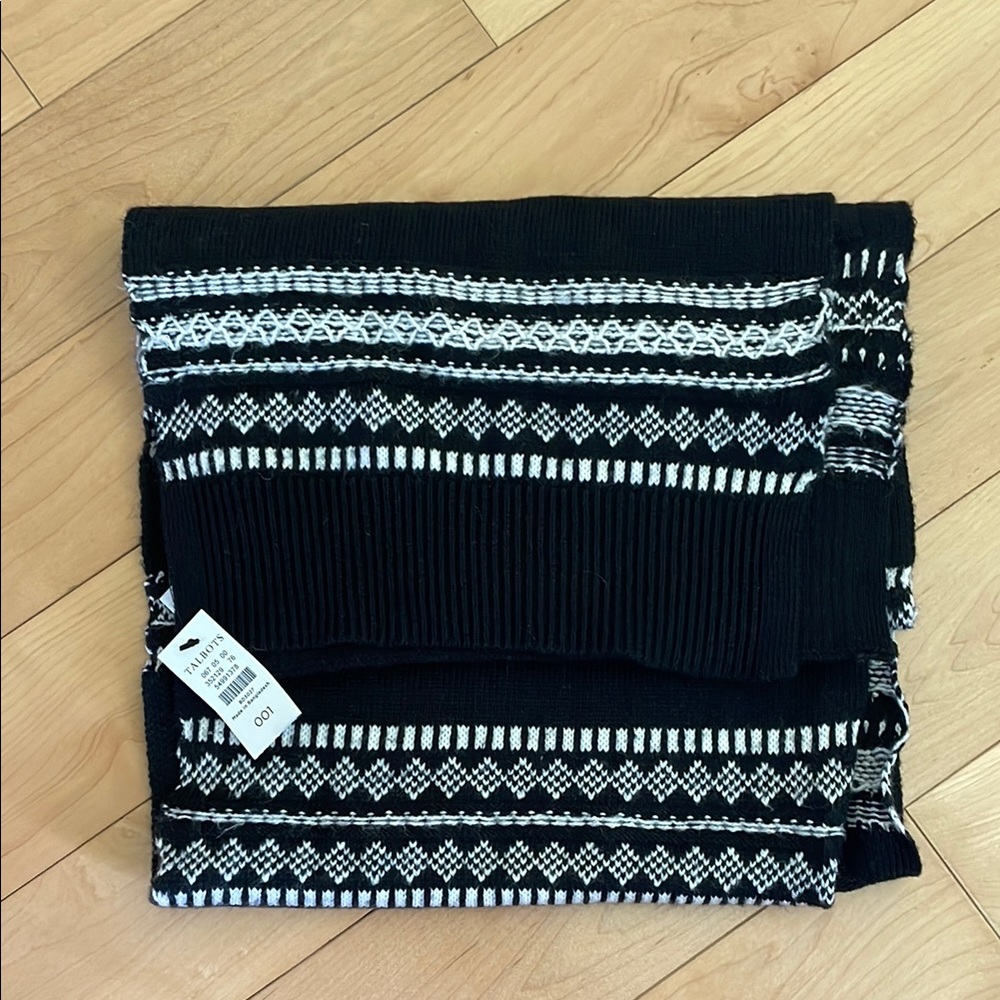 NWT Talbots Monochrome Knit Scarf BLACK AND WHITE SO SOFT!